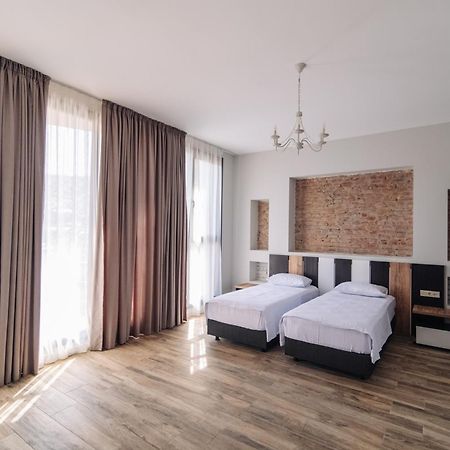 Wine Rock Hotel Tbilisi Exterior photo