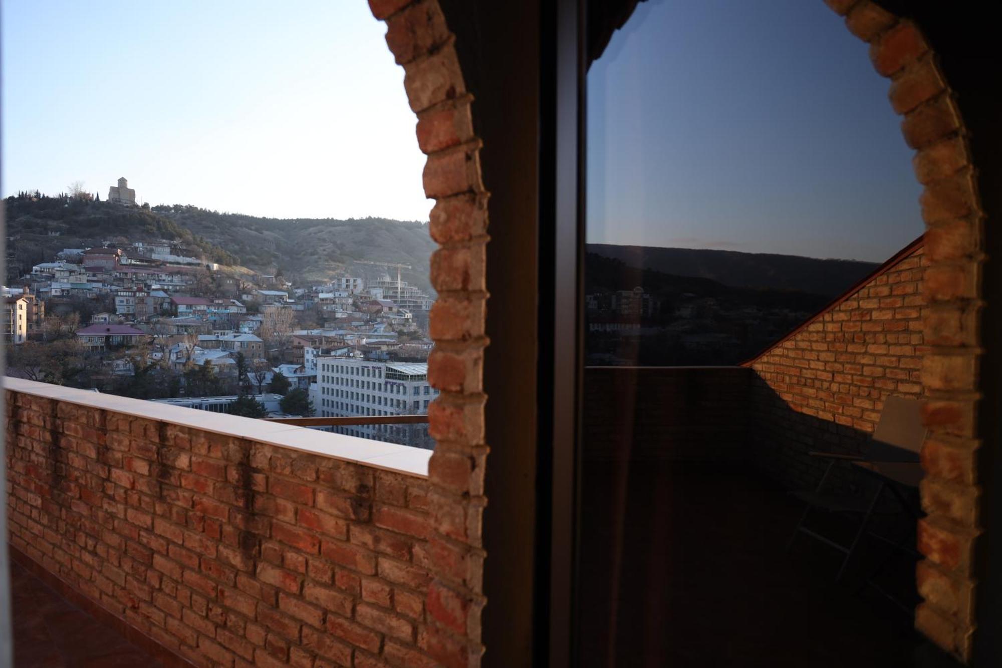 Wine Rock Hotel Tbilisi Exterior photo