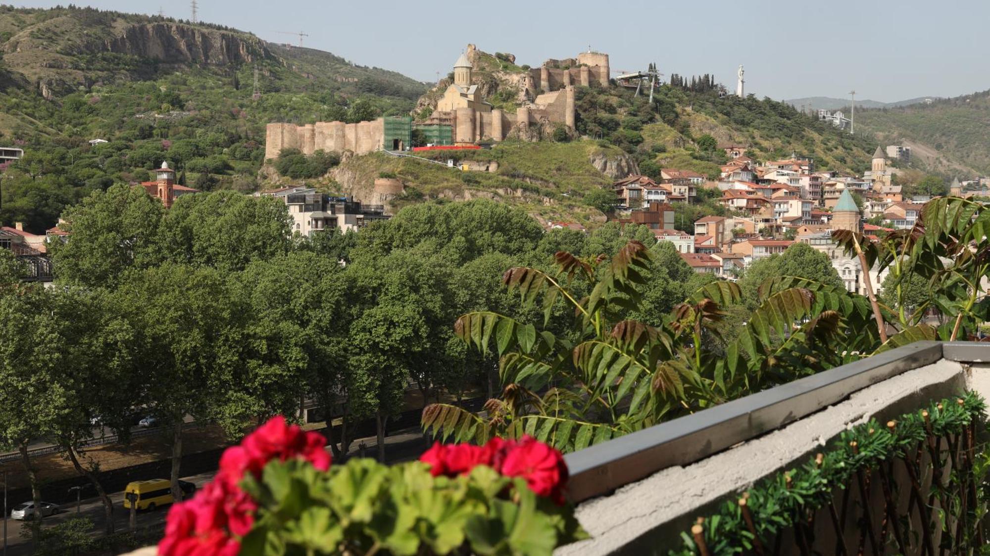 Wine Rock Hotel Tbilisi Exterior photo